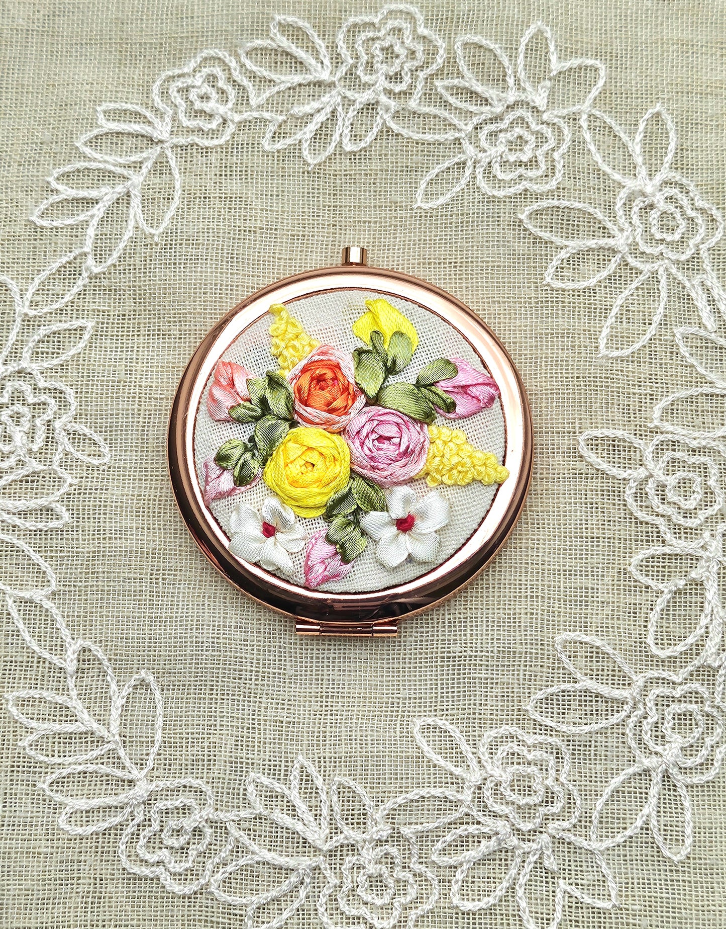 Handmade Vintage Embroidered Compact Mirror - Edition 2