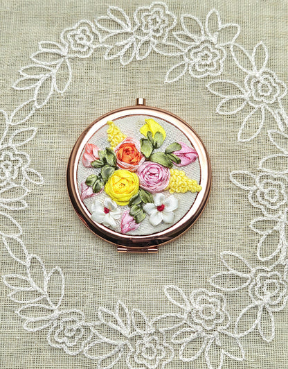 Handmade Vintage Embroidered Compact Mirror - Edition 2