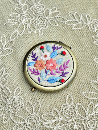 Handmade Vintage Embroidered Compact Mirror - Edition 3