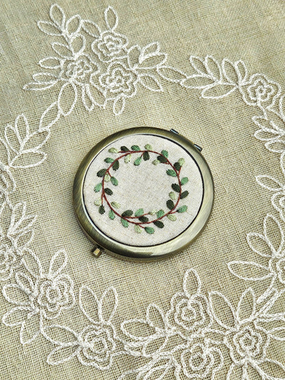 Handmade Vintage Embroidered Compact Mirror - Edition 3