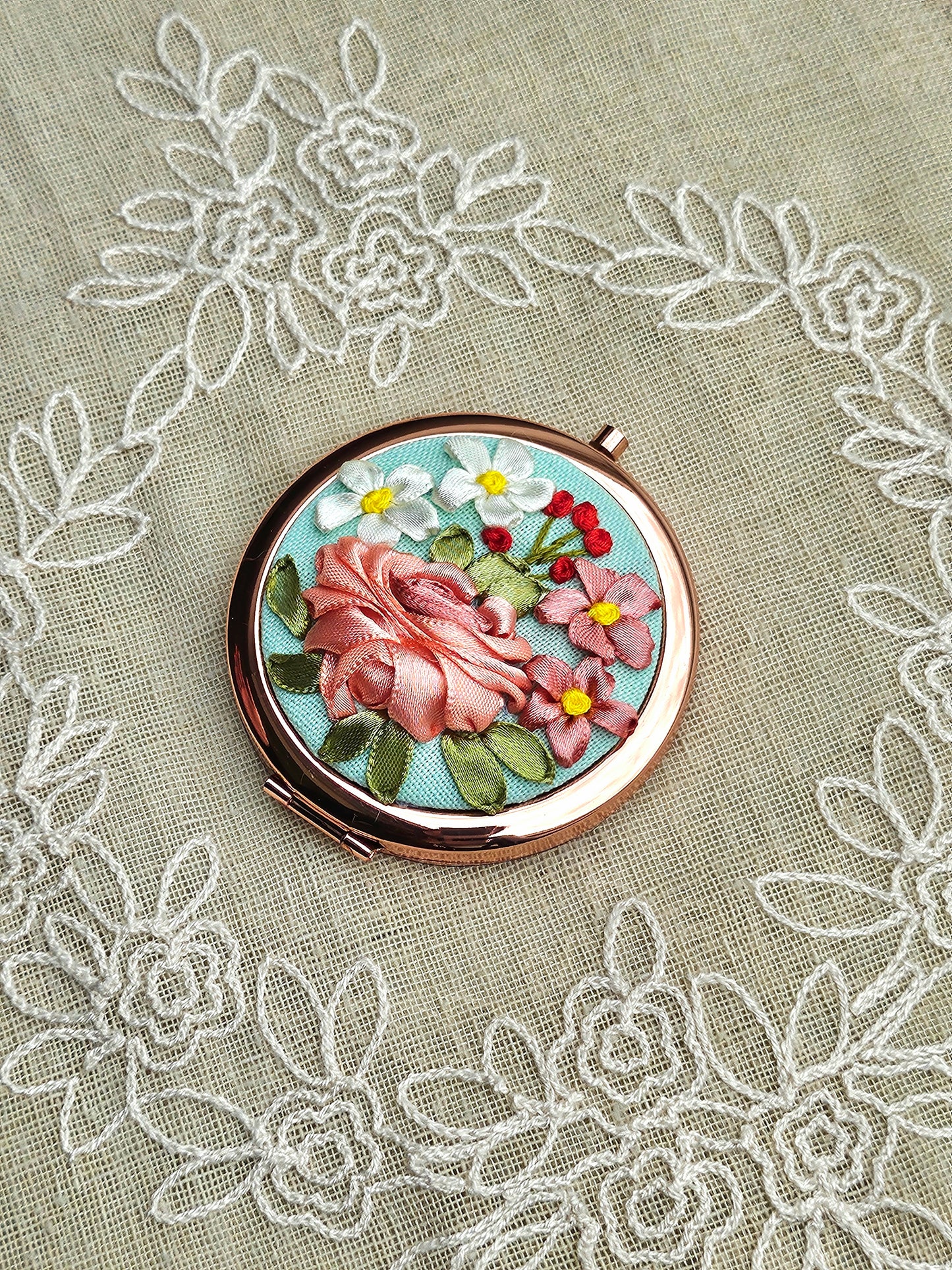 Handmade Vintage Embroidered Compact Mirror - Edition 2