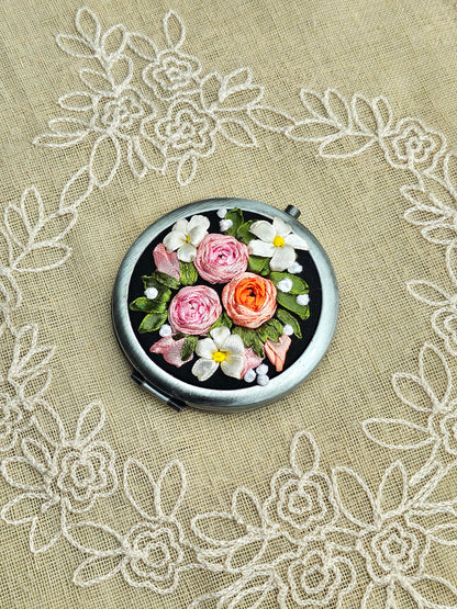 Handmade Vintage Embroidered Compact Mirror - Edition 2