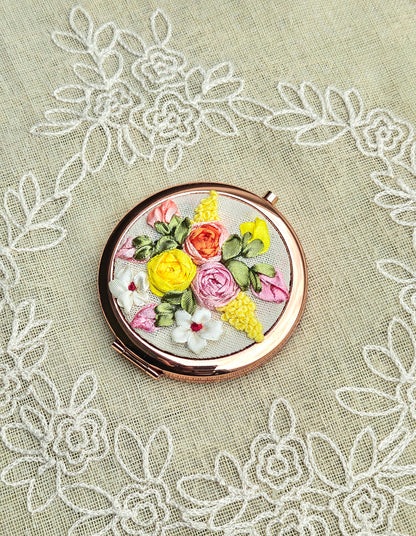 Handmade Vintage Embroidered Compact Mirror - Edition 2